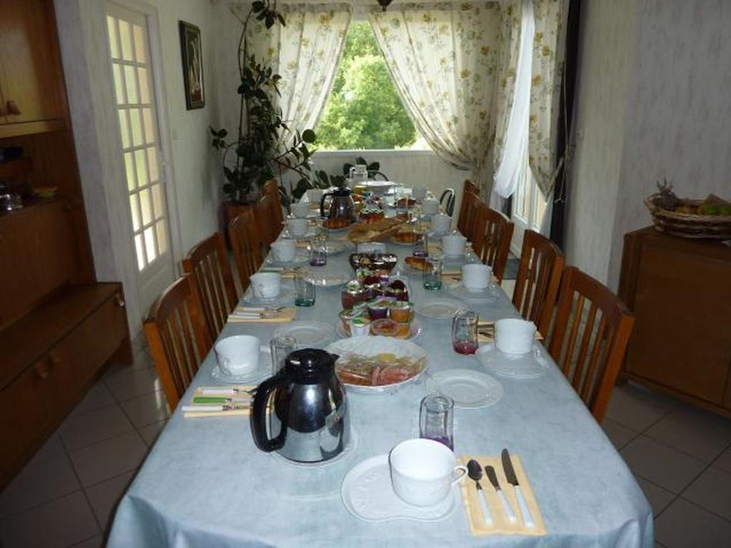 לימוז' Chambres D'Hotes De L'Auraine מראה חיצוני תמונה
