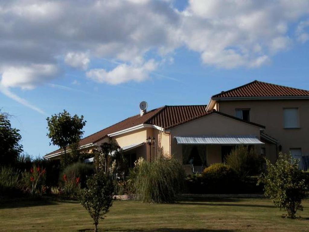 לימוז' Chambres D'Hotes De L'Auraine מראה חיצוני תמונה